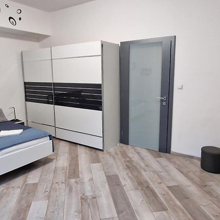 Extra Sok Szobas Apartman Budapest Kozpontjaban Lägenhet Exteriör bild